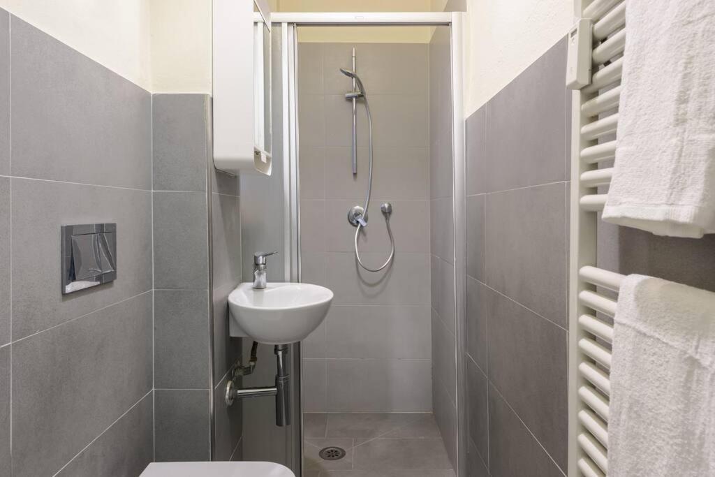 La Casina Di Via Piave Apartment ปิซา ภายนอก รูปภาพ